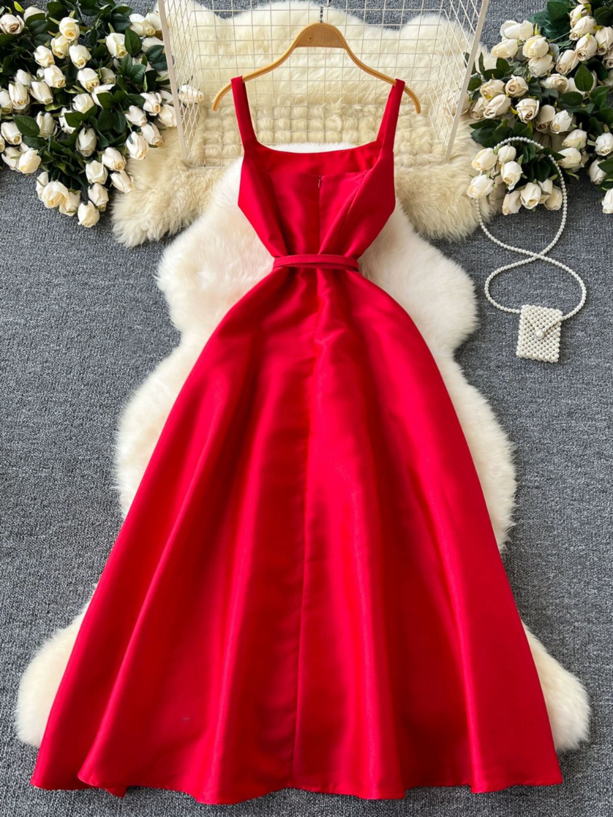 Glamorous Fluffy Long Suspender Party Dress for a Fancy Summer Night