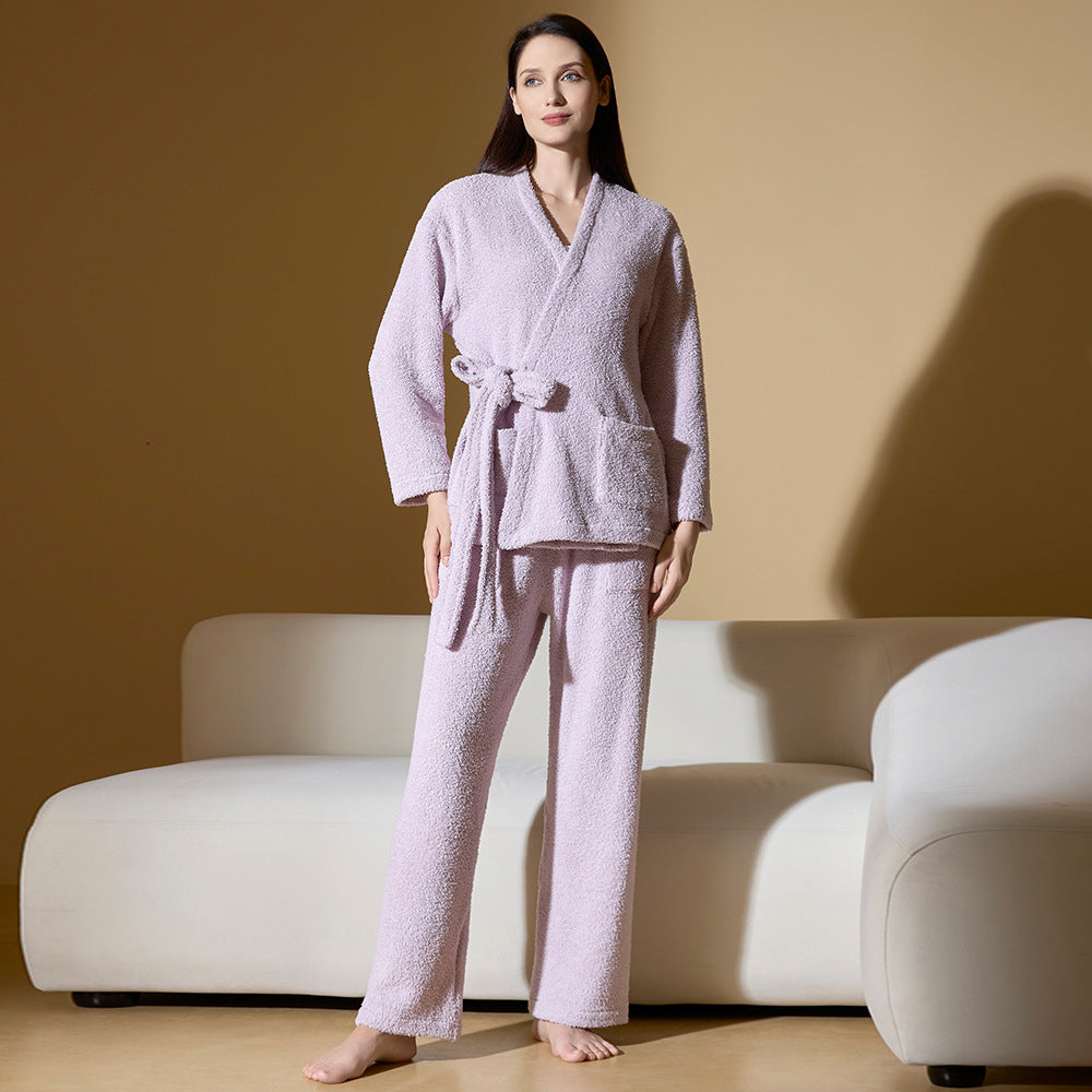 High-End Half-Edge Winter-Ready Plush Coral Velvet Loungewear Suit for Women