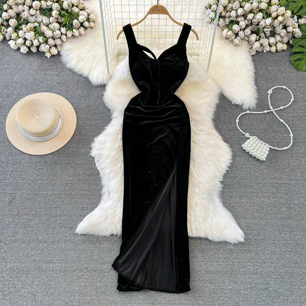 Luxurious Gold Velvet Cinched Waist, Slimmed Mid-Length And Sleeveless Slip Dress With Chest Pads