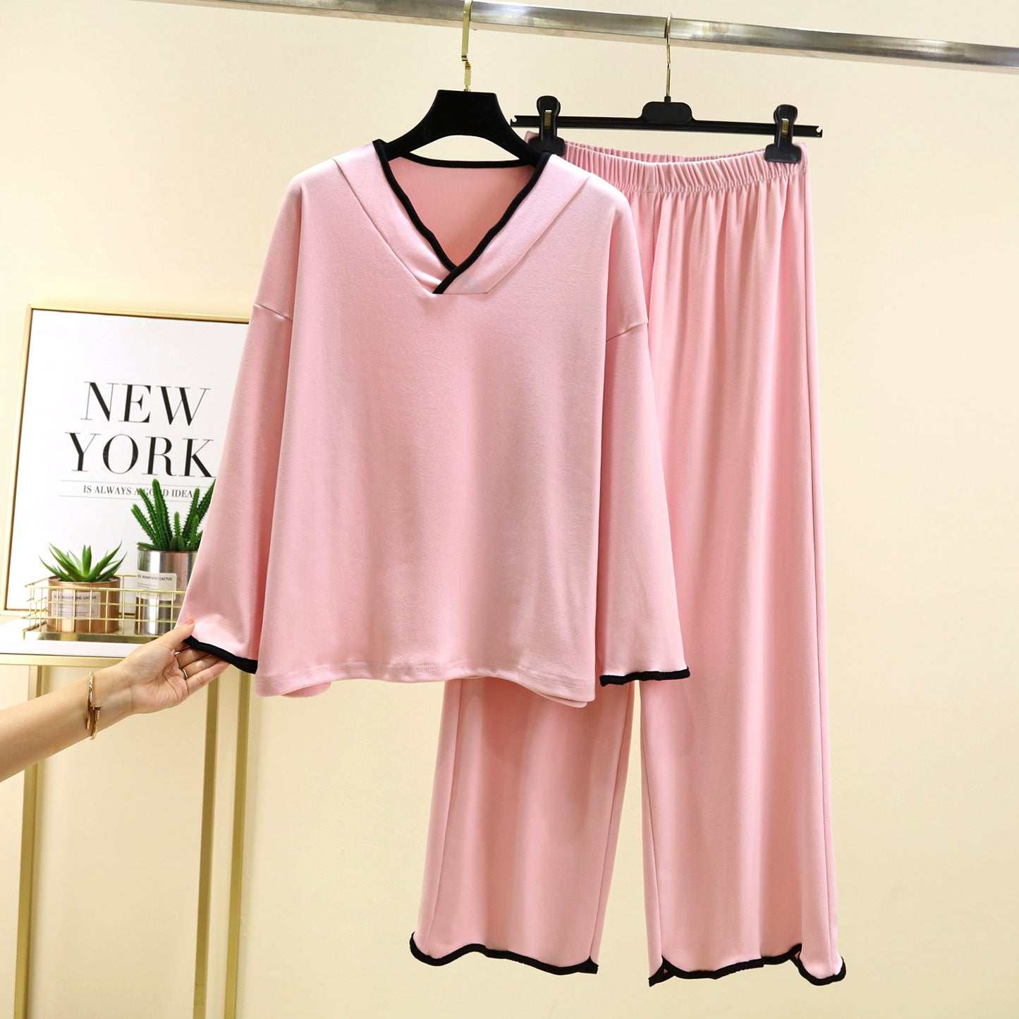 Women's Long Sleeve V-Neck Thick Fleece Loungewear Set For Autumn And Winter