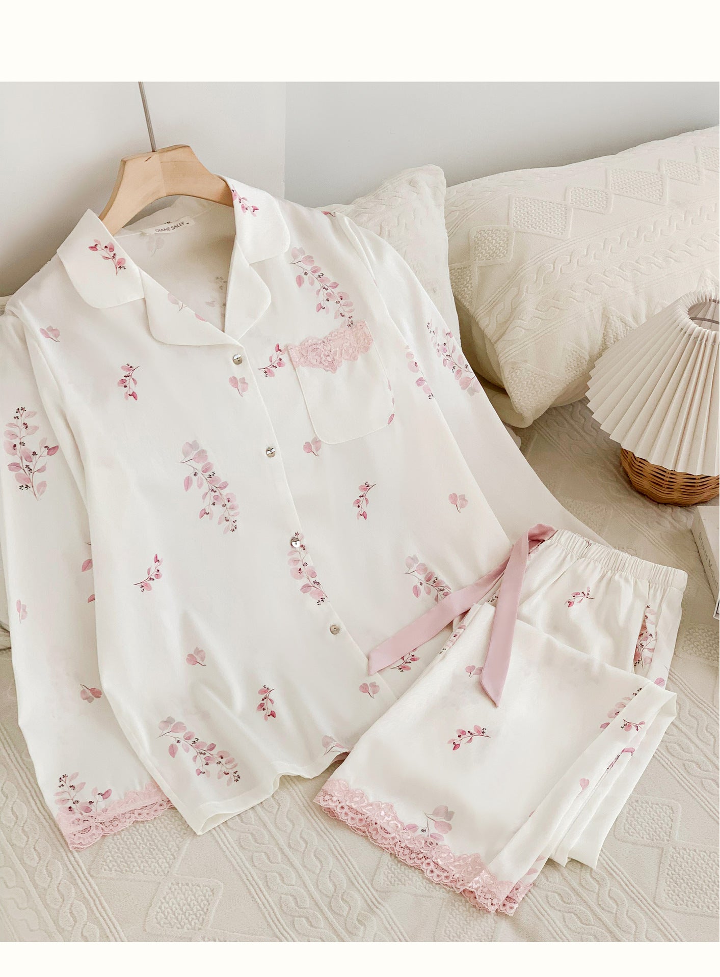 Women's Summer Comfy Refined Sweet Floral Luxurious Ice Silk Loungewear Pajamas