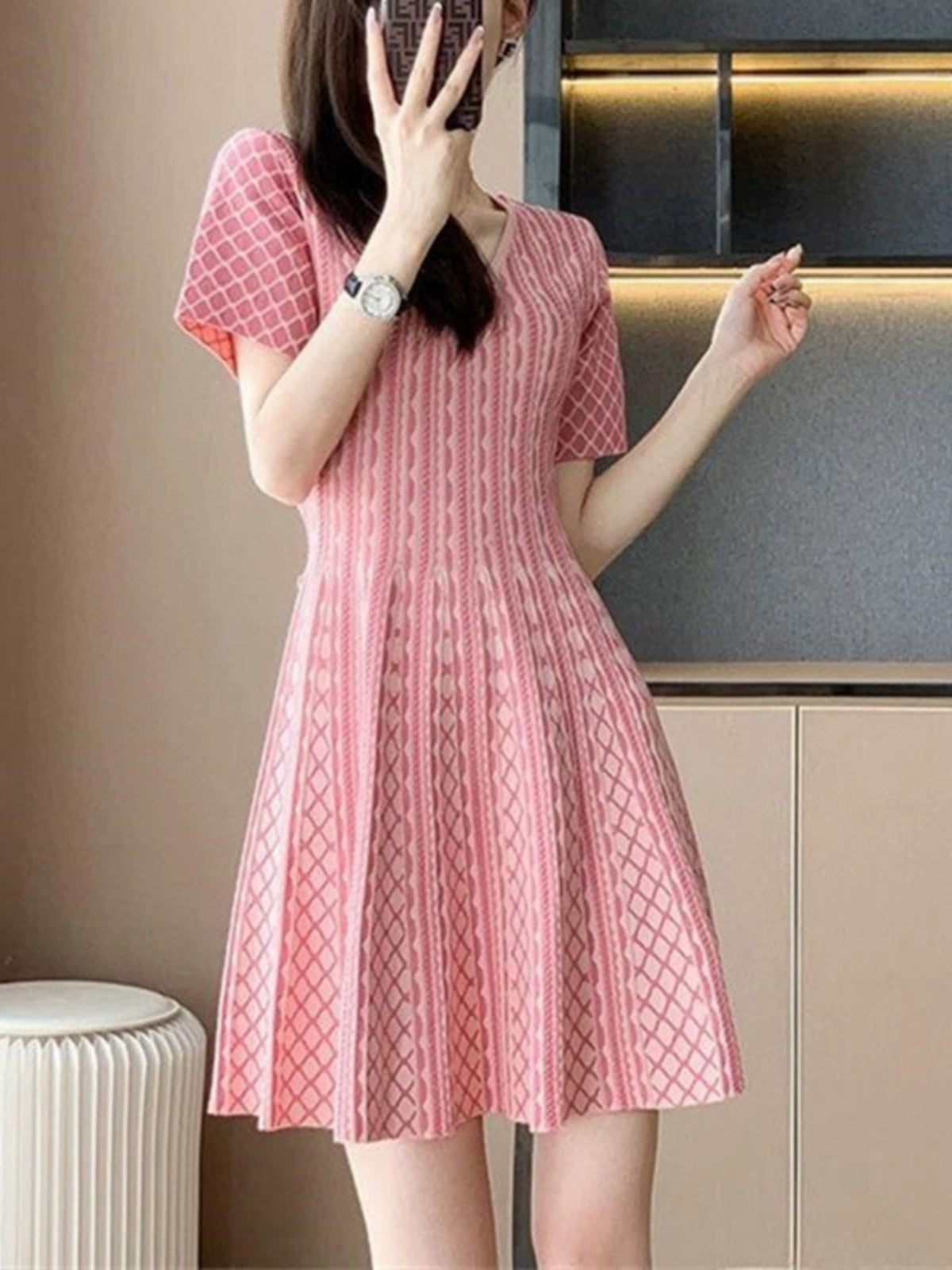Bellflower Pattern short-sleeved V-neck thin Comfortable Dress