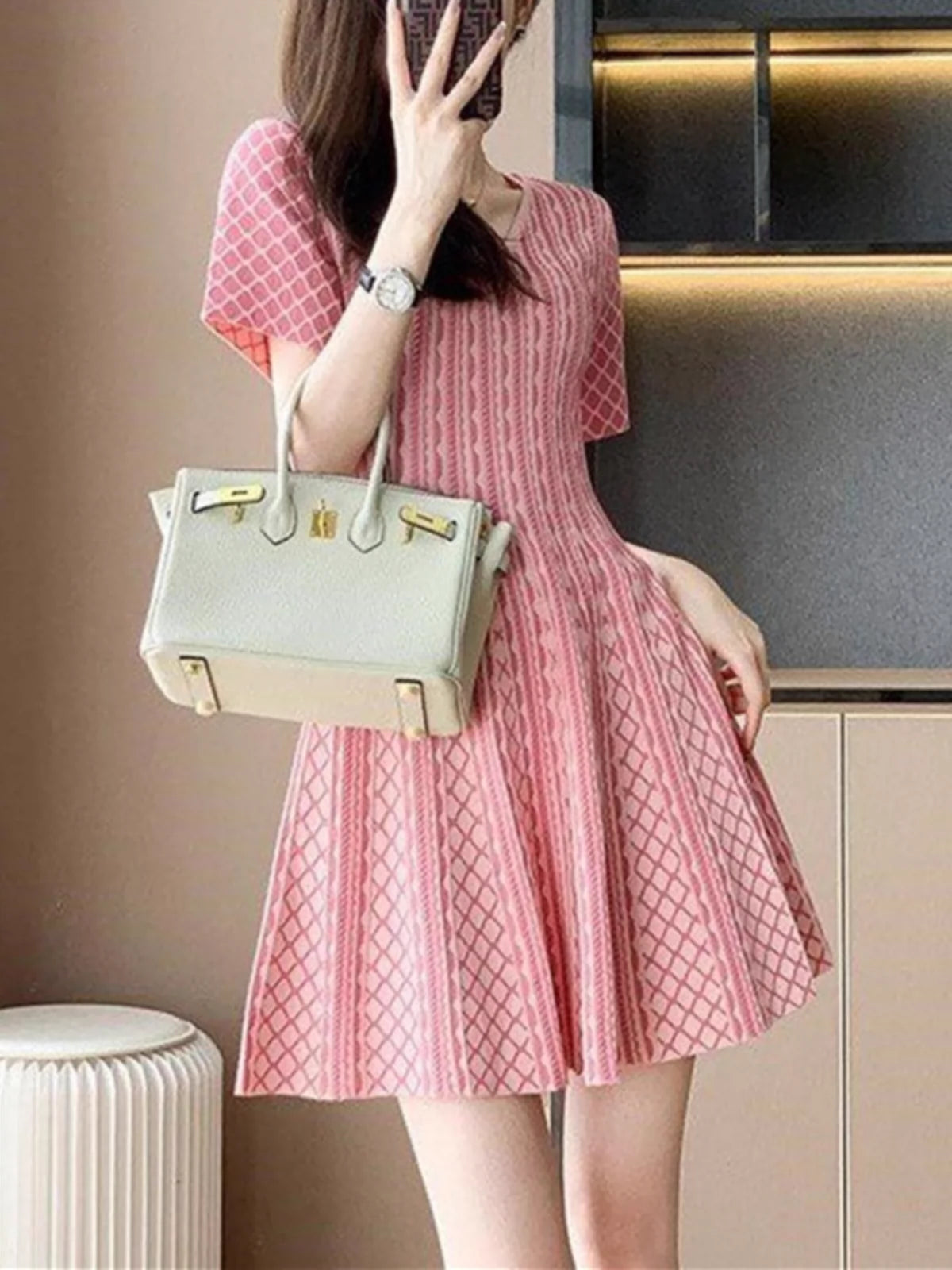Bellflower Pattern short-sleeved V-neck thin Comfortable Dress