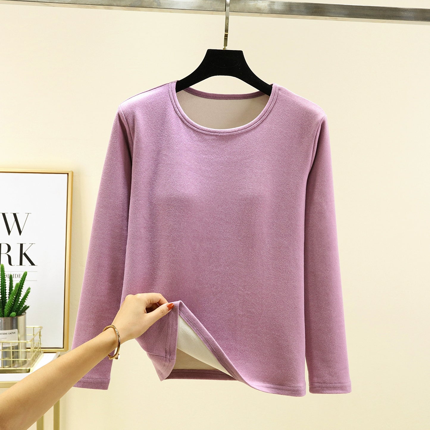 Women's Winter Velvet Round Neck Solid Color Warm T-shirt Top With Chest Pad