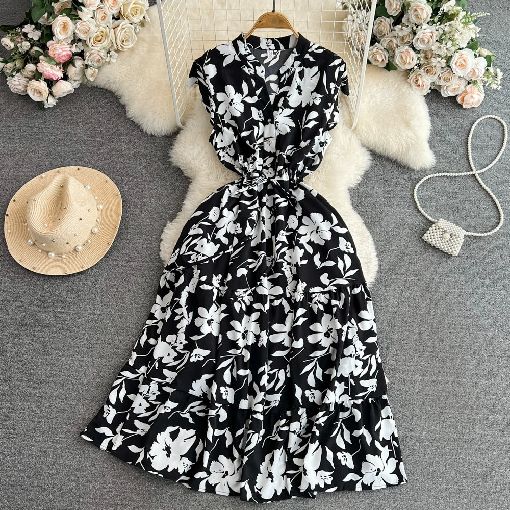 Luxury V-Neck Dress with Flying Sleeves and Printed Pattern