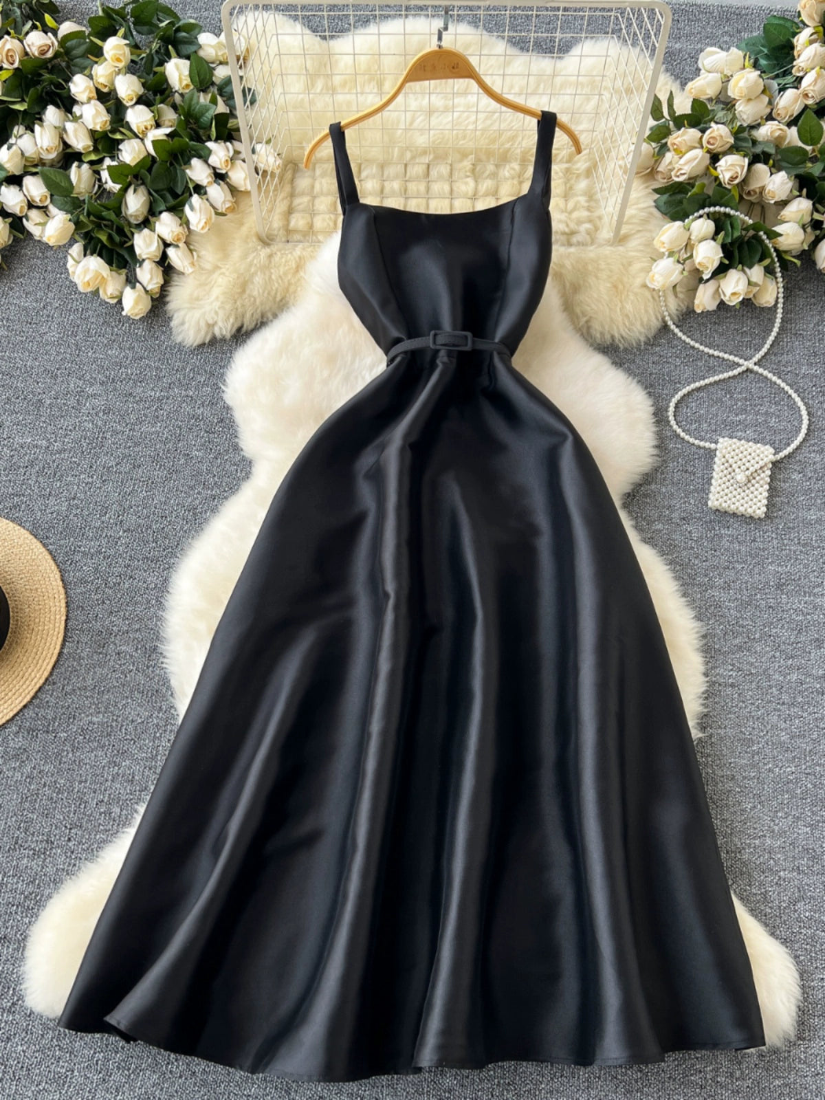 Glamorous Fluffy Long Suspender Party Dress for a Fancy Summer Night