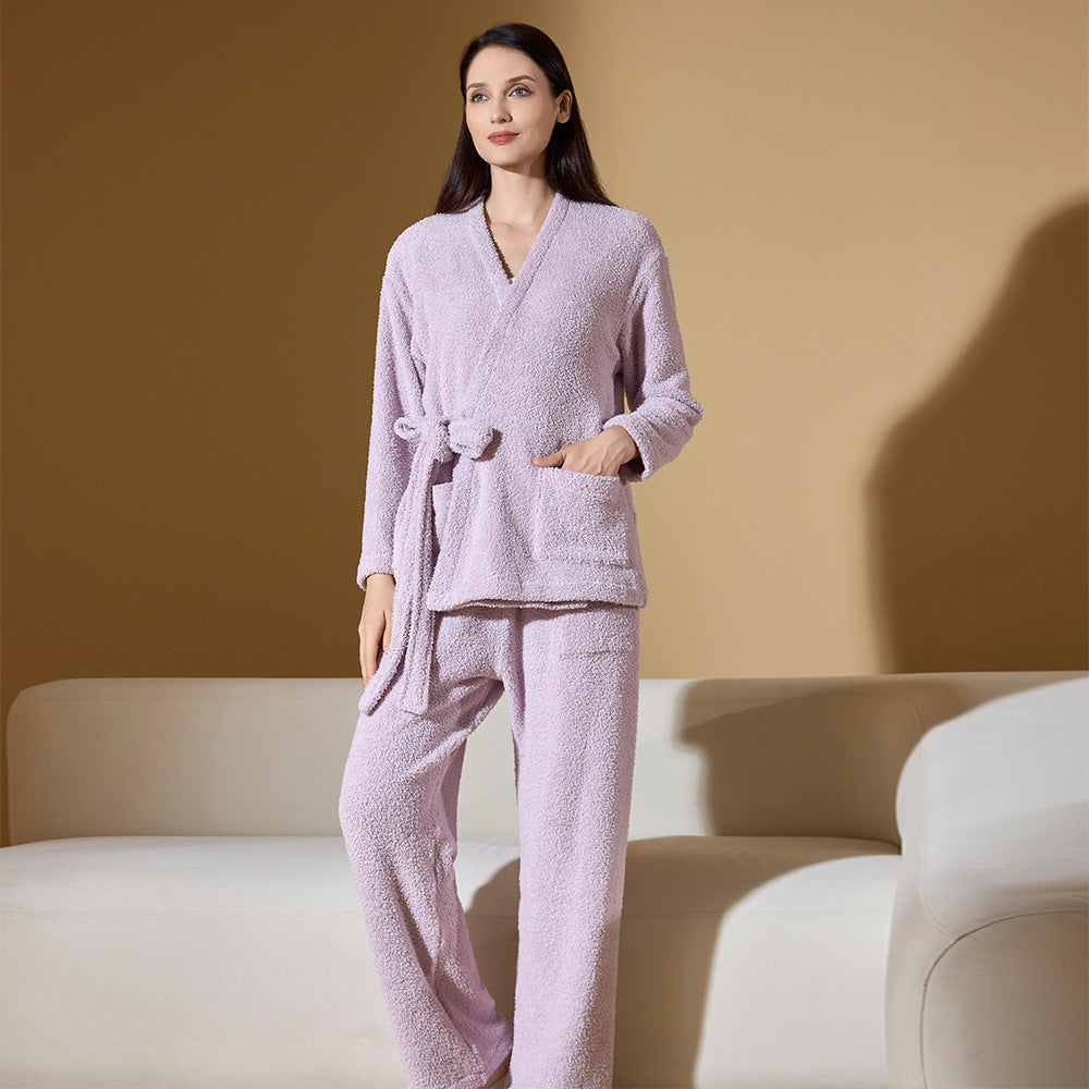 High-End Half-Edge Winter-Ready Plush Coral Velvet Loungewear Suit for Women