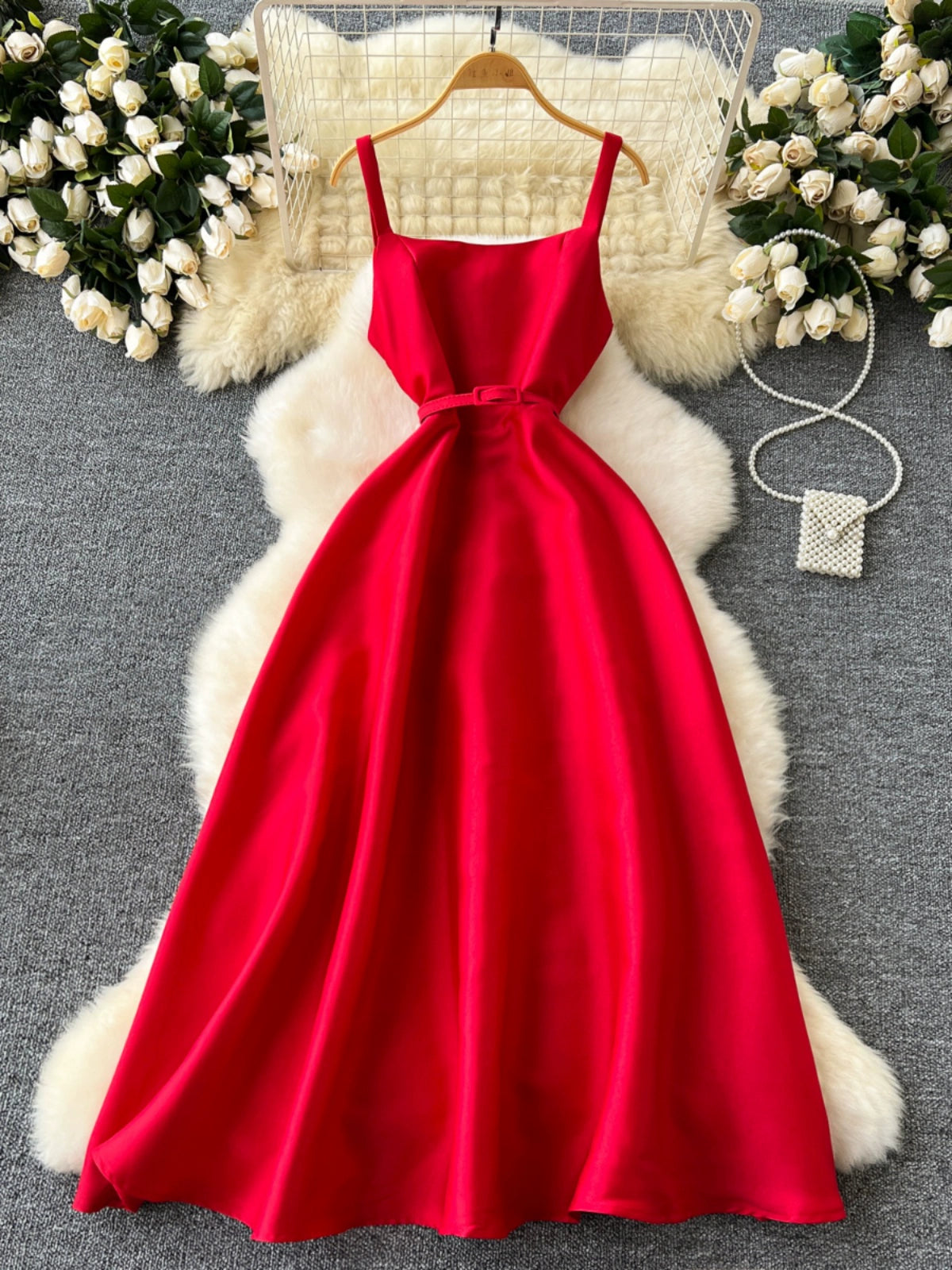Glamorous Fluffy Long Suspender Party Dress for a Fancy Summer Night