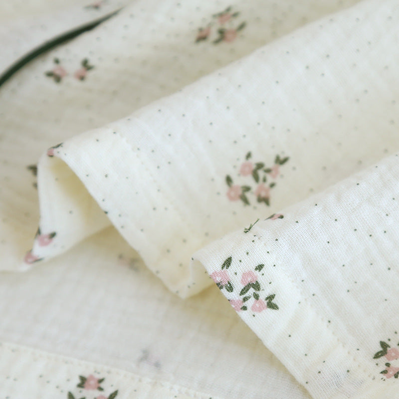 Cozy Forest Floral Luxury Homeware Set With Crepe Cotton Yarn Lapel Collar