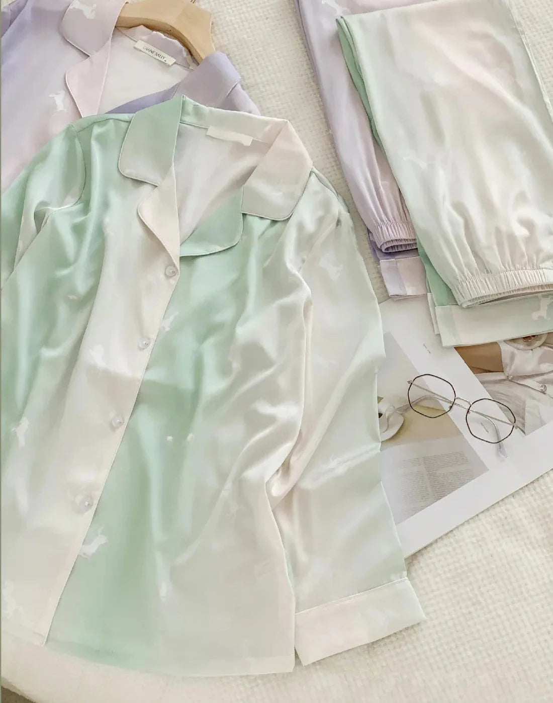 Stylish High-End Gradient Ice Silk Pajama Suit for Spring & Autumn
