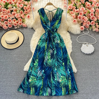 Exquisite Bohemian Backless V-Neck Print Dress with Slimming Long Skirt