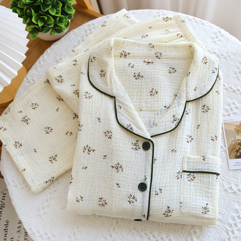 Cozy Forest Floral Luxury Homeware Set  With Crepe Cotton Yarn Lapel Collar