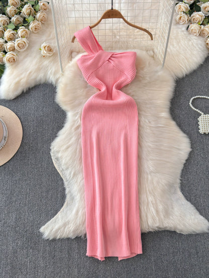 Knitted Slim Hip Pure Desire Slanted Shoulder Bodycon Dress