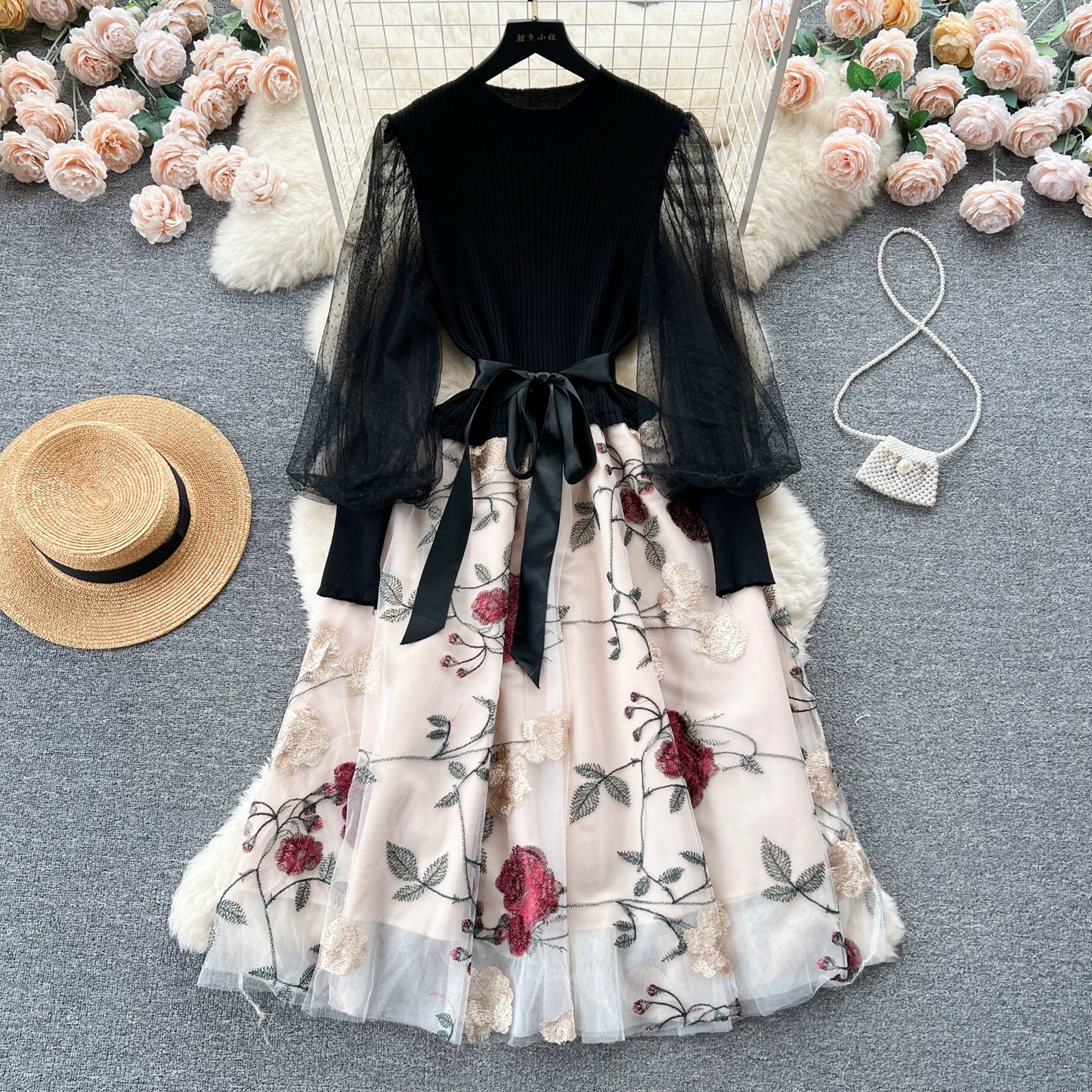 Women's Luxury Style Knitted Stitched Embroidered Mesh Dress With Lace-Up Waist Temperament Fairy Skirt