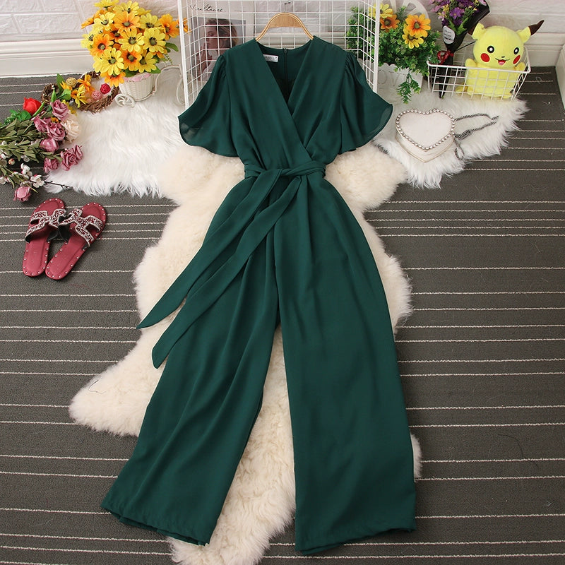 Korean version V-neck, tie waist to look slim, simple solid color, jumpsuit