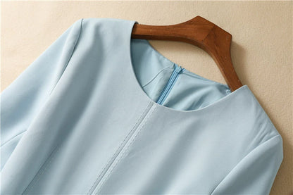 Luxury Mark-Cut Slim Hip Fit and Mid-Length Dresses