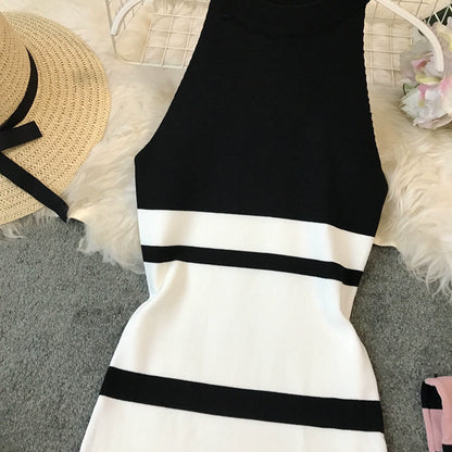 Women's Luxurious Striped Halterneck Knitted Midi Dress