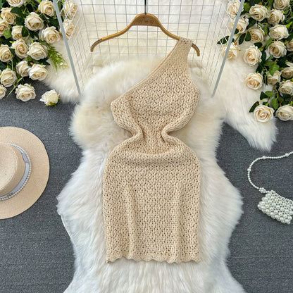 Slanted Collar, Off-Shoulder, Waist Thin, Short Cut-Out knitted buttocks Bodycon