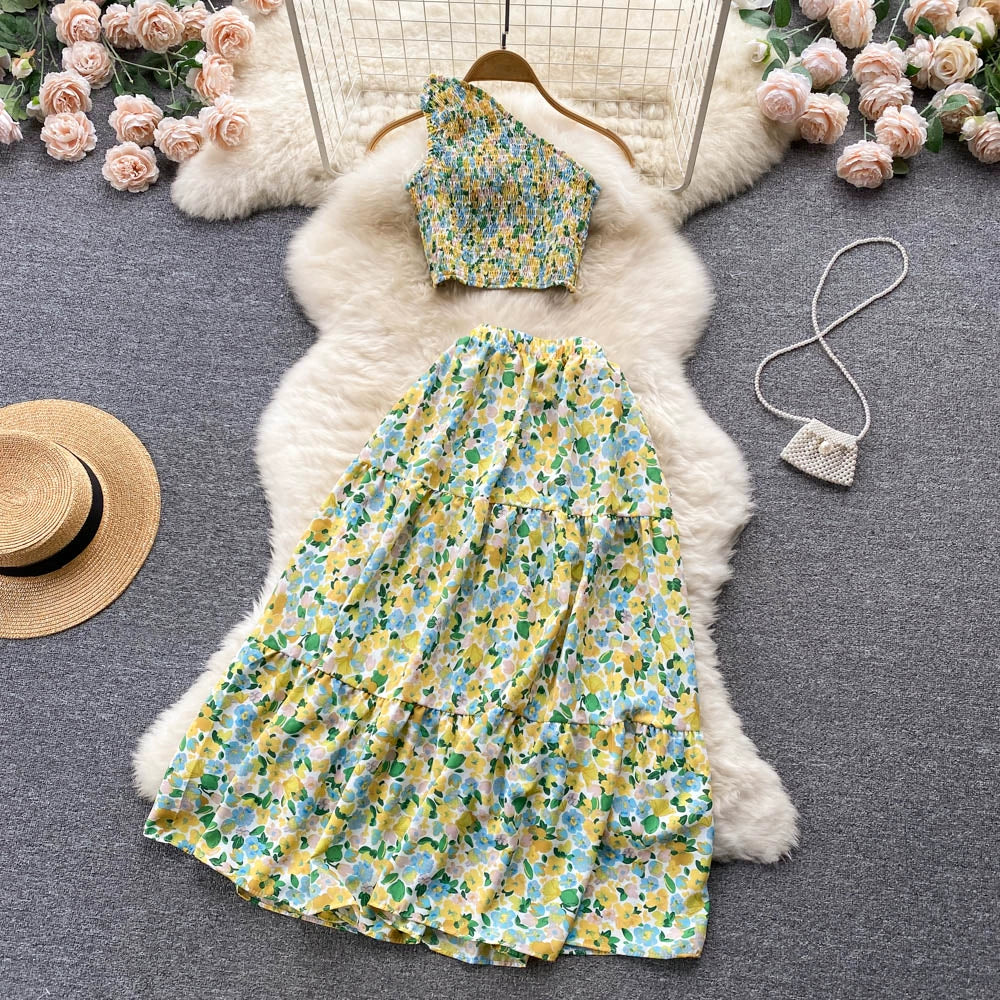 Vacation Ready Floral Printed Suit with Cropped Top and Flowy Skirt For Women