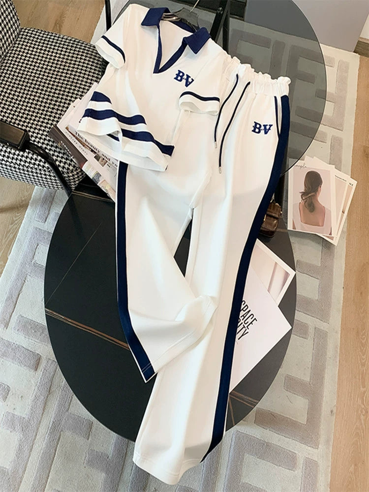 Modern Sportswear Short-Sleeved Two-Piece Set For Woman