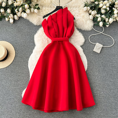 Luxurious Thin Bandeau Dress with Retro Elegance and Petal Edging Large Swing Skirt