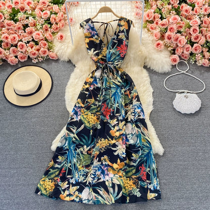 Exquisite Bohemian Backless V-Neck Print Dress with Slimming Long Skirt