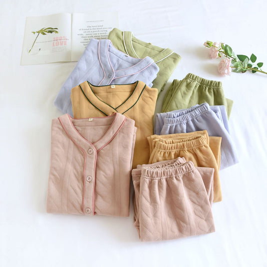 Versatile Women's Solid Color Sleepwear with Air Layer and Long Sleeves